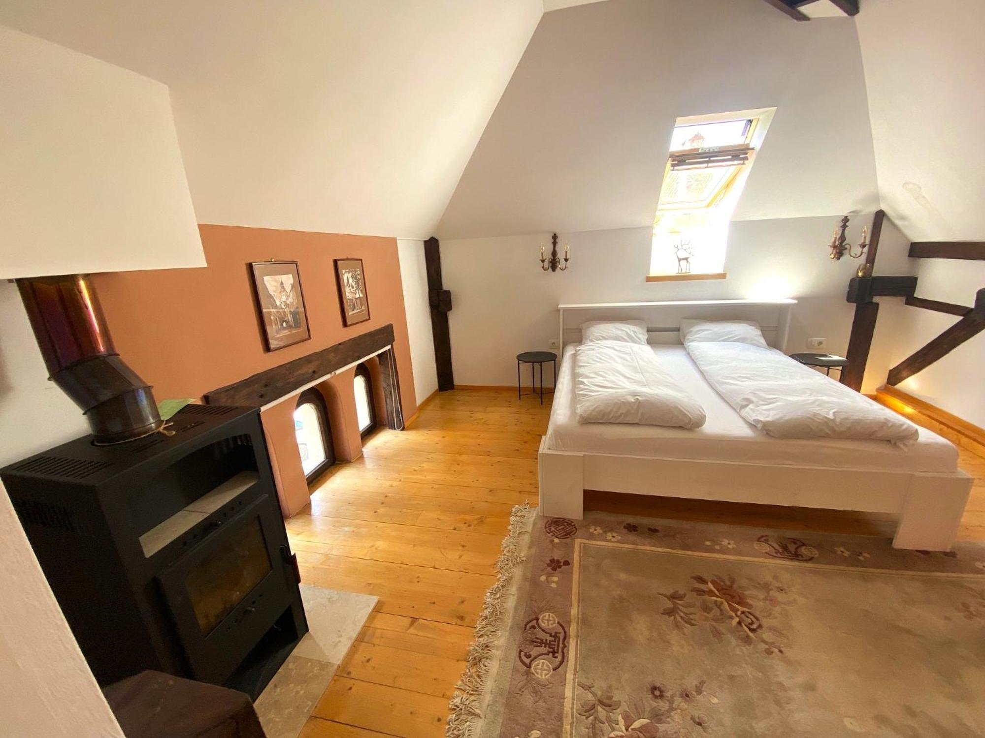 Rose'S Oldtown Apartment Braszów Zewnętrze zdjęcie